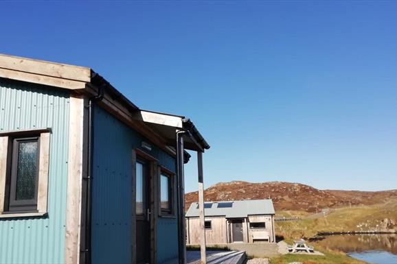Otter Bunkhouse external
