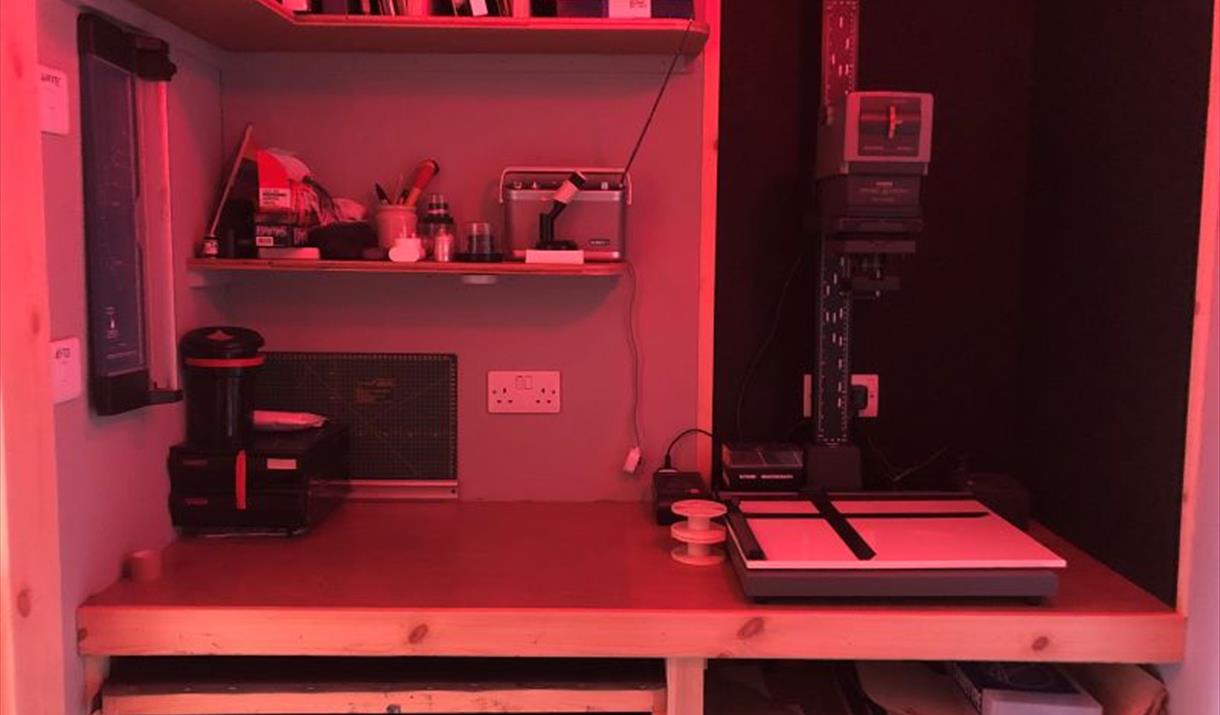 Island Darkroom in red