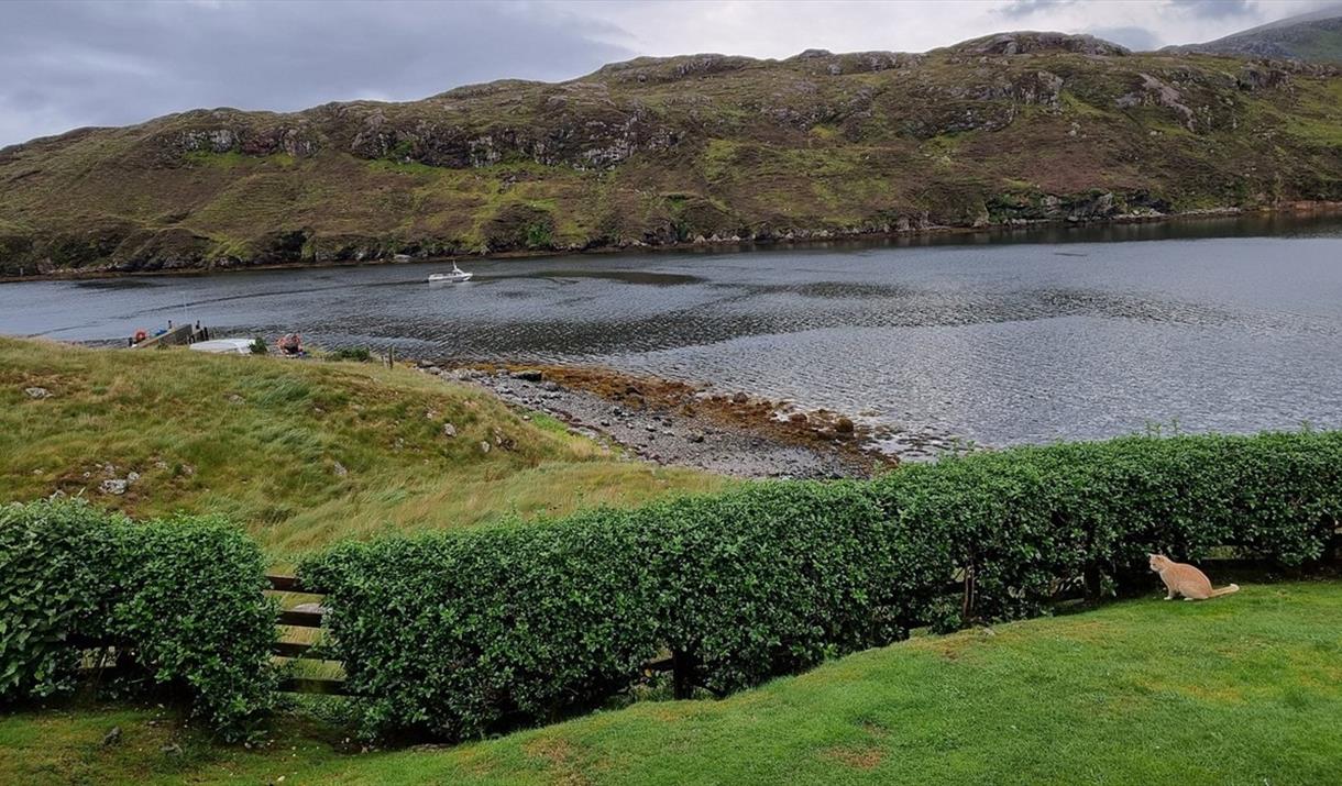 Avalon garden & loch view