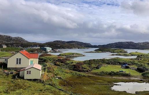 Kallin Schoolhouse house & loch