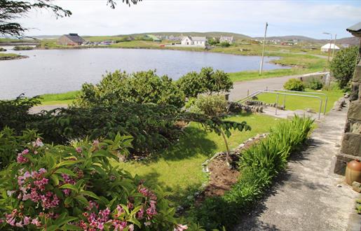 Lingay House garden