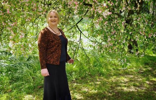 Maggie Smith - Gaelic and Culture Tour Guide