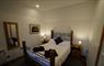 Glaic Cottage bedroom1