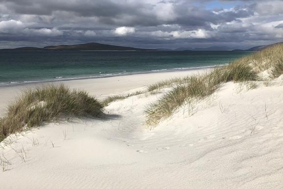 Berneray West Beach - Esther Sinmiraranadie