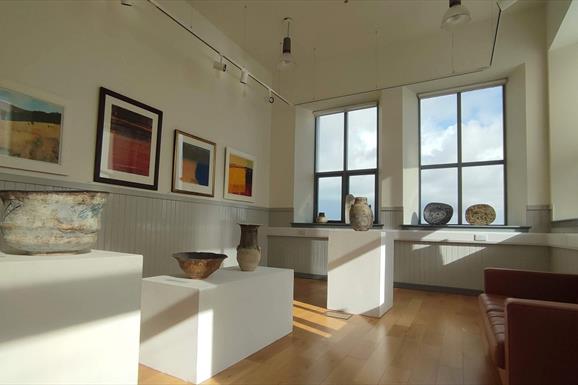 Grinneabhat exhibition room