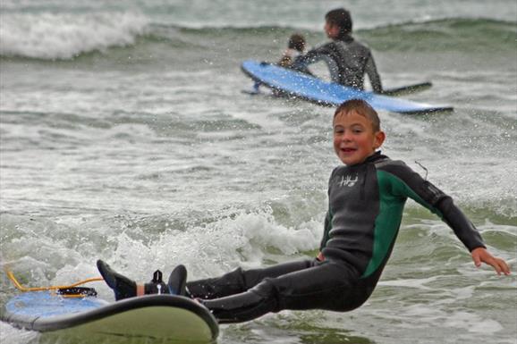 Surf Lewis boy surfing