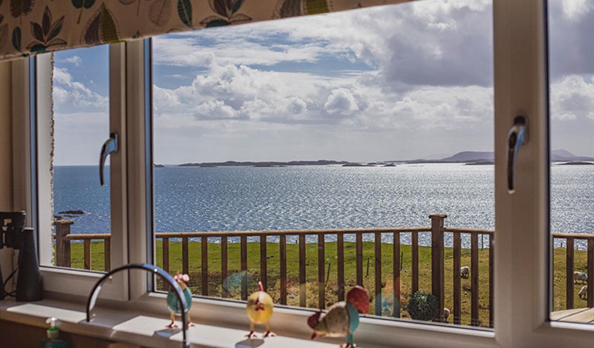 Milesgeir - Isle of Harris - sea view from Kitchen Milesgeir - Isle of Harris - sea view from Kitchen